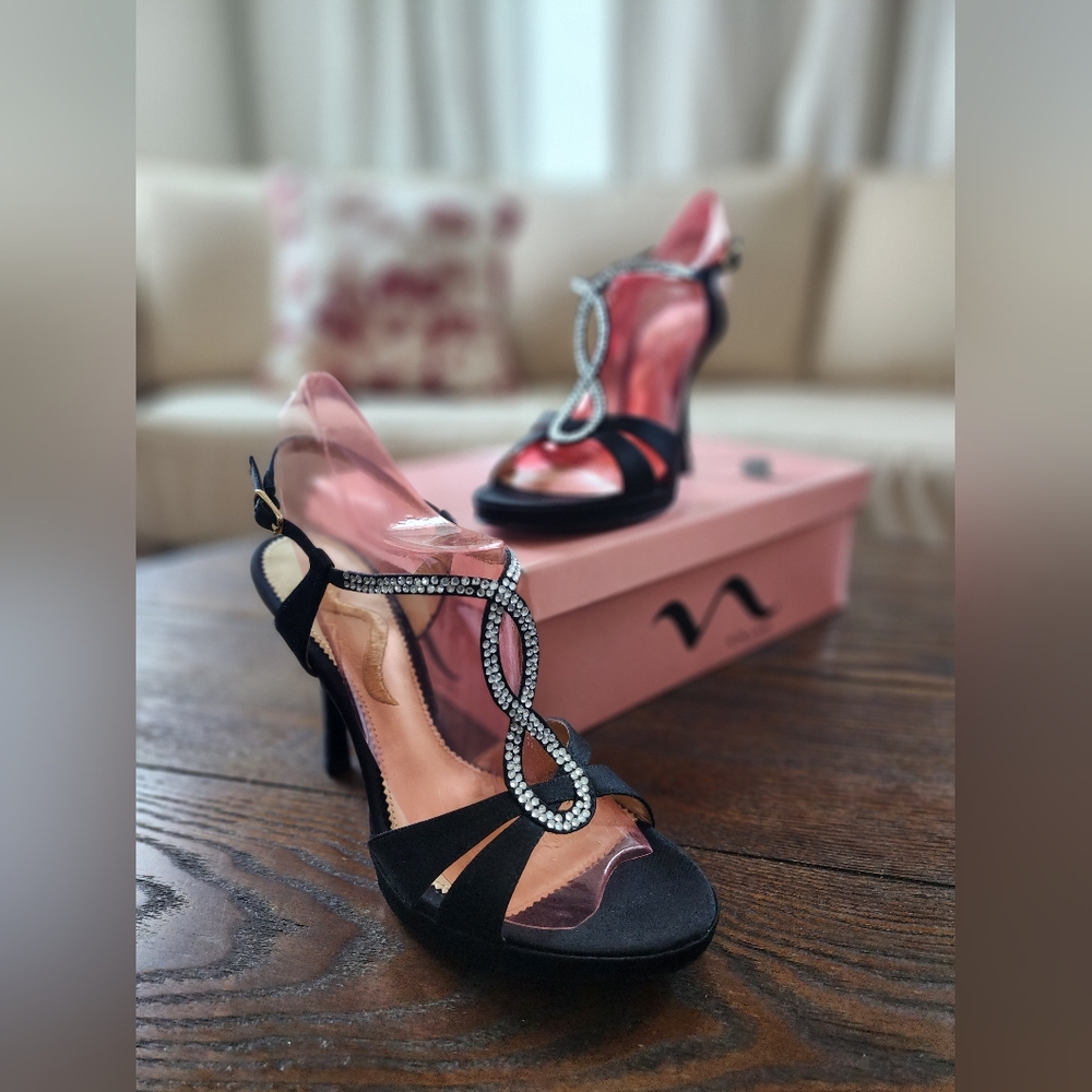 NIB Nina Elegant Black Rhinestone Graysen Women's Heels size 8.5us